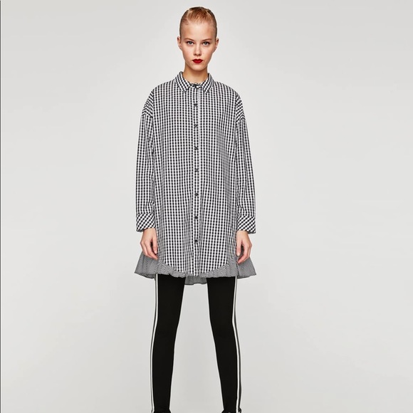 Dresses & Skirts - Zara checked contrasting dress